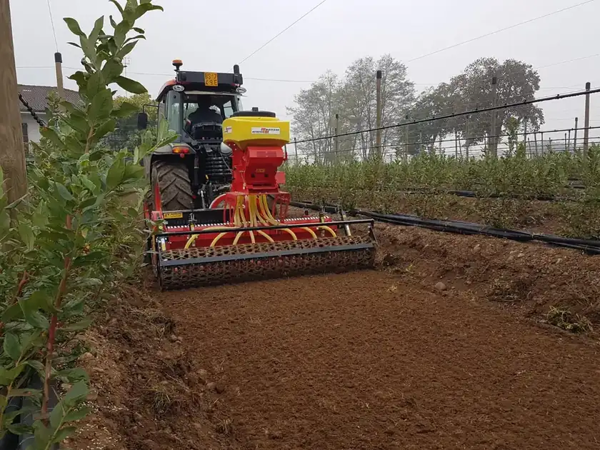 Massano RSH-M mit APV-Sämaschine