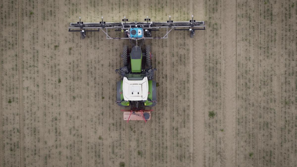 RXF900 Spot-Spraying in Reihenkultur